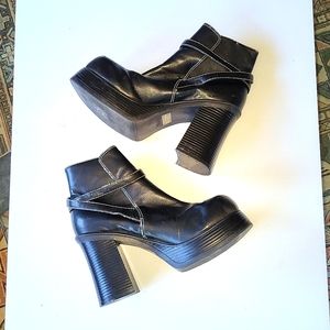90s-Y2k Splash sz 9 black faux leather chunky platform heels